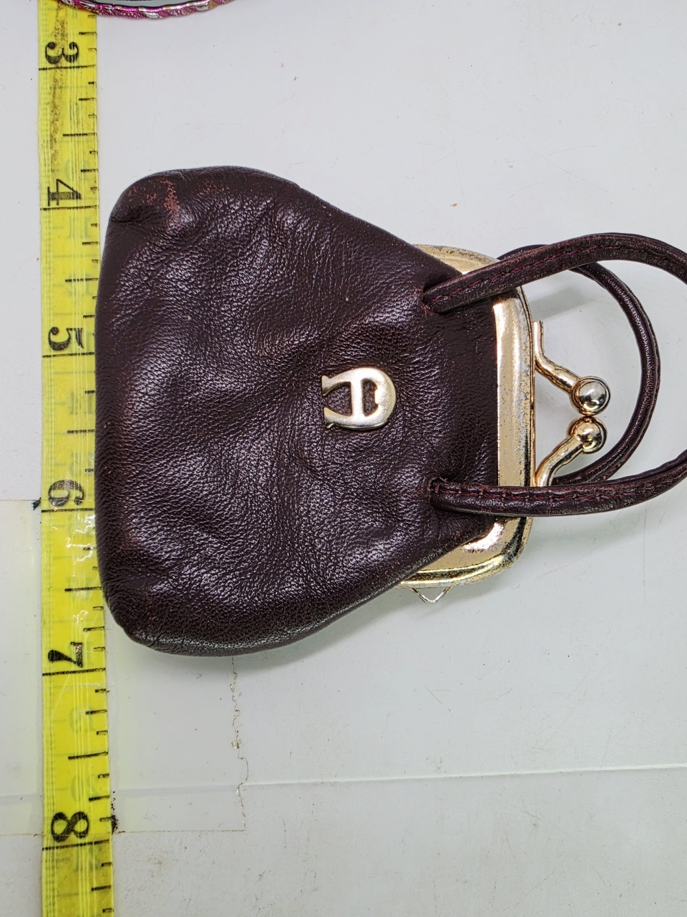 Vintage Etienne Aigner Burgundy Leather Kiss Lock Coin Purse Charm Mini Bag - Picture 4 of 8